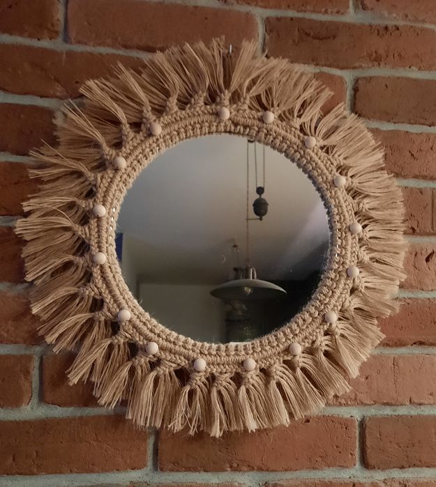 Lustro boho ze sznurka jutowego makramowego