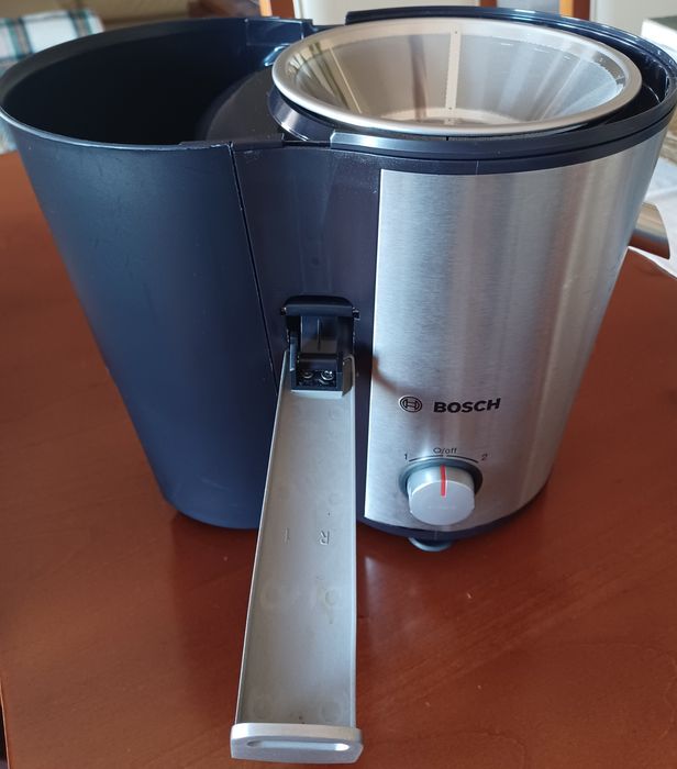 Centrifugadora Bosch nova