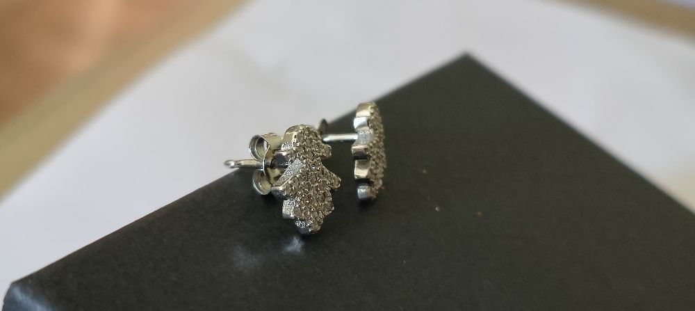 Brincos menina em zircónias