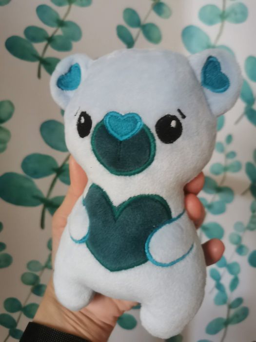 Pluszowy handmade mały misiu błękit plus ciemny morski