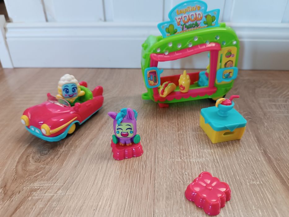 Moji Pops Food truck