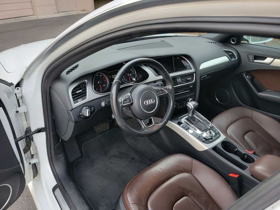 Audi A4      2015