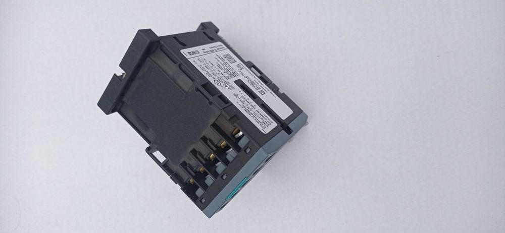 Stycznik siemens 3RT2016-1AP02