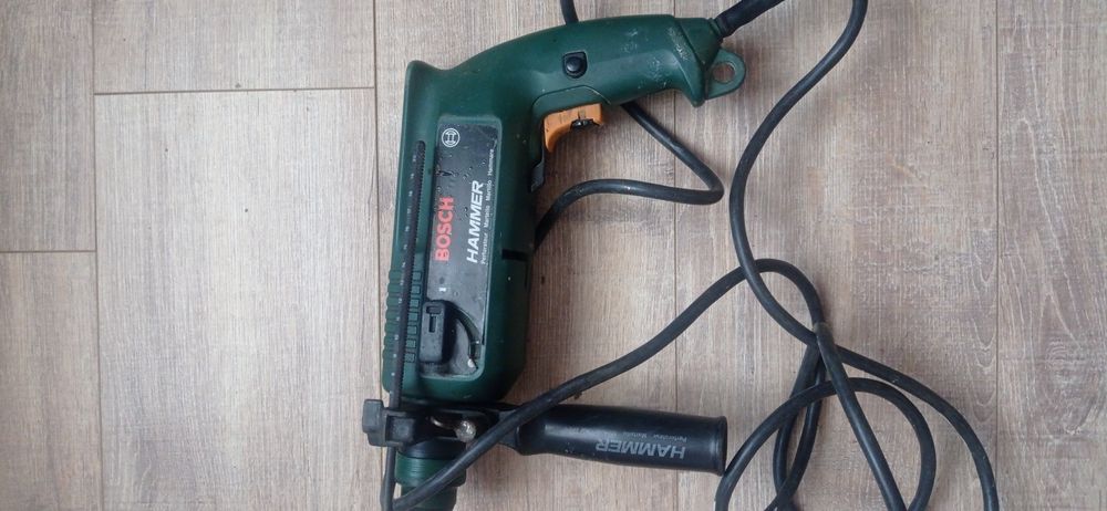 Перфоратор BOSCH
