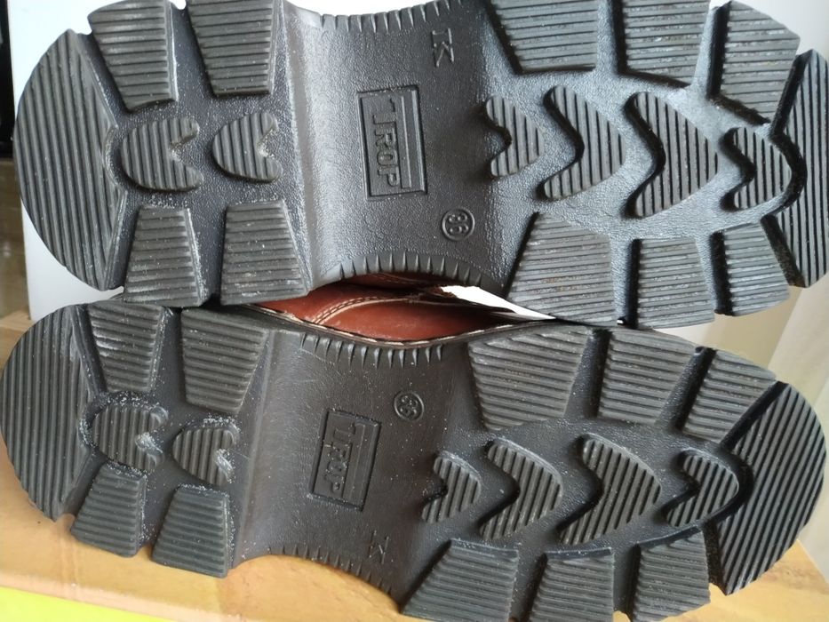 Buty zimowe , ocieplane.