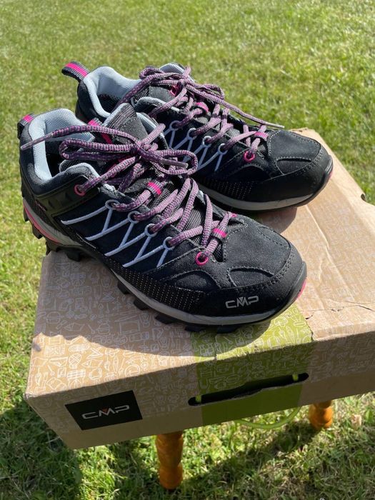 Трекінгові черевики