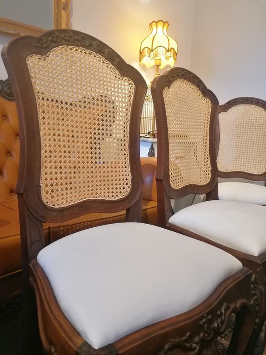 Conjunto de 8 oito antigas Cadeiras, estilo Luís XV.  Veludo Palhinha