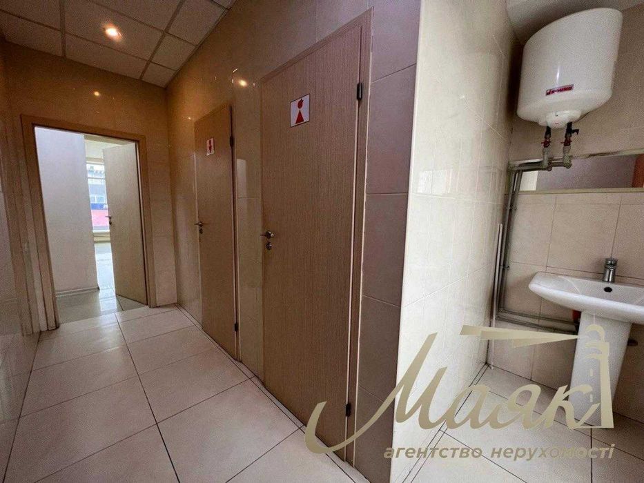 Оренда офісу 230 м², вул. Новокостянтинівська, 1-В, Подільський район,Тараса Шевченка, Почайна