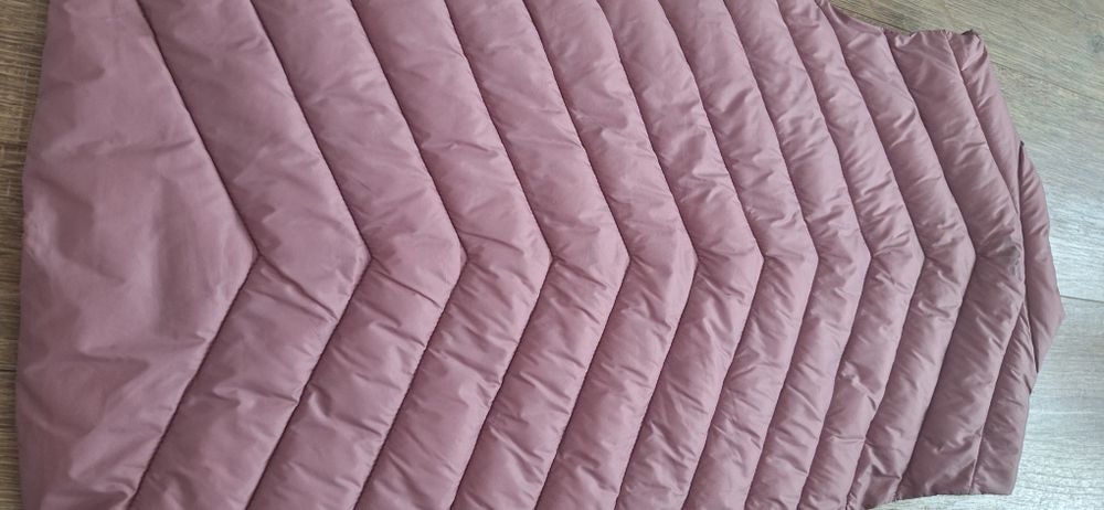 Bezrękawnik różowy