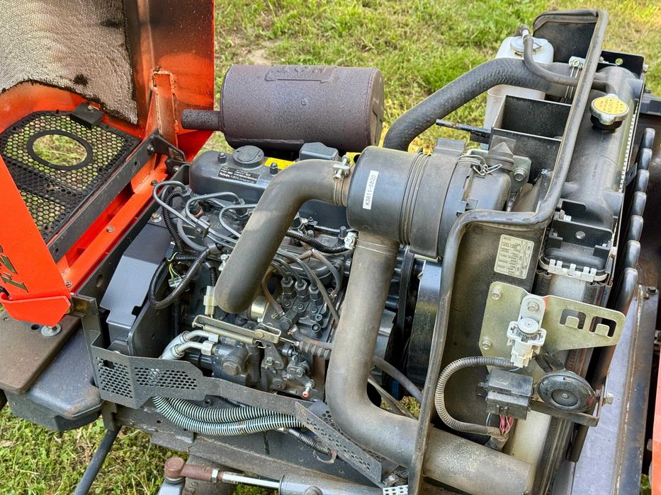 Kubota F2880 4WD 29 KM kosiarka traktorek kosisko mulczujące 185 cm diesel