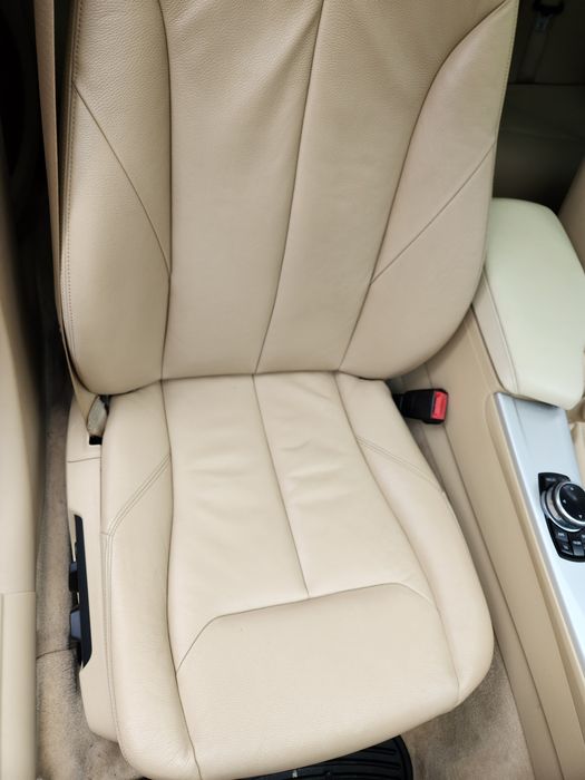 BMW 320i Xdrive 2014 рік
