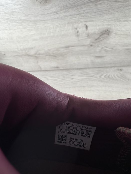 Adidas Ozweego жіночі кросівки