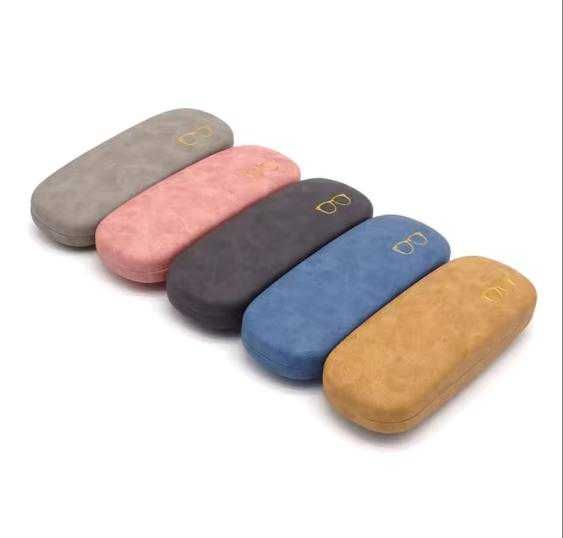 Футляр для окулярів