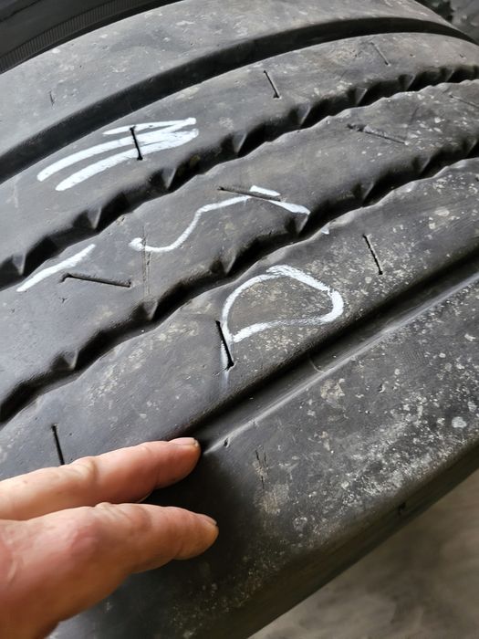шини 385/65r22.5 continental