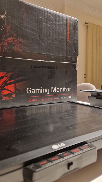 Monitor Gaming LG