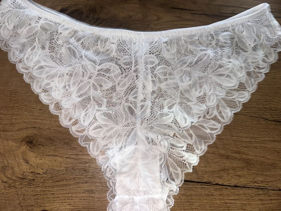 Primark koronkowe majtki S