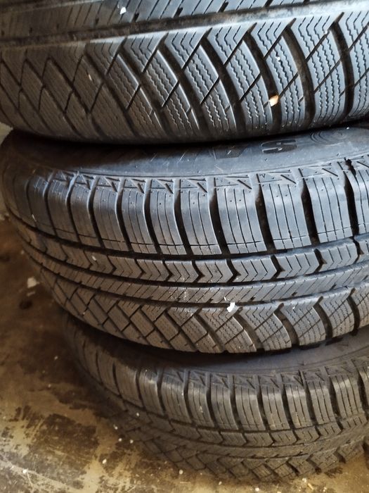 aluminiowe kola z oponami wielosezonowymi 215x60x16