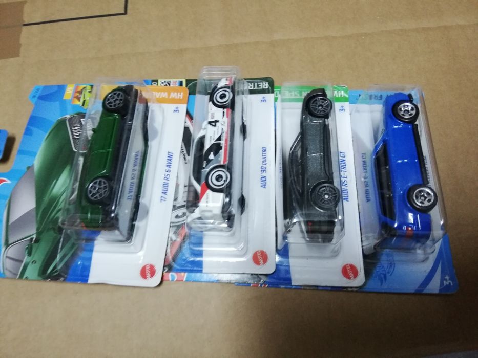 Hotwheels novos sem uso