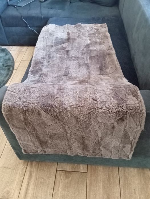 Narzuta/Dywanik/Chodnik z naturalnego futra