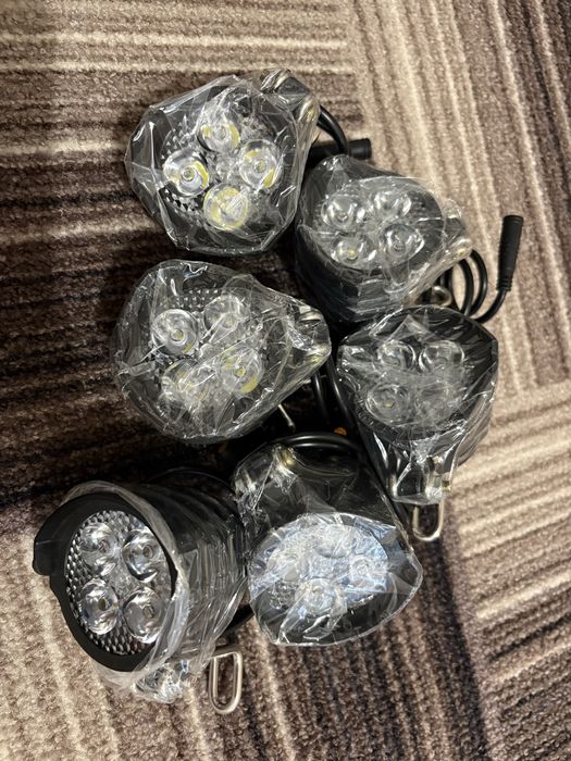 Потужна LED фара (світильник) для велосипеда, самоката, авто. Вологозахищена