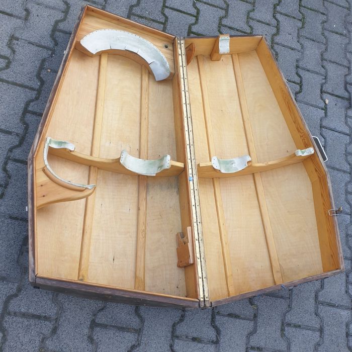 Skrzynia  etui futerał na instrument