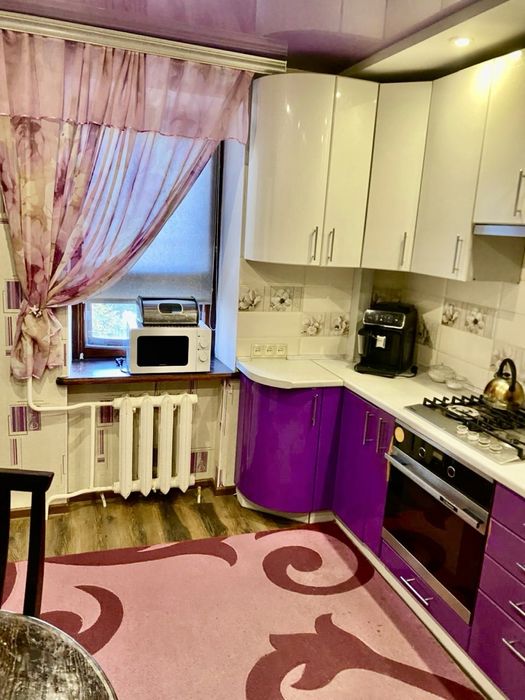 Оренда 3-х кім вул Торгова, центр