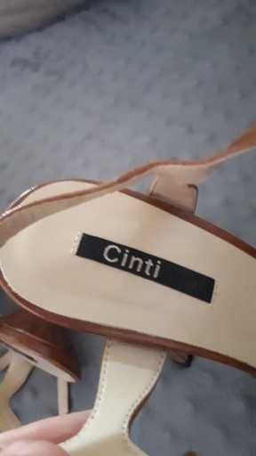 Włoskie buty damskie, szpilki Cinti, roz. 38