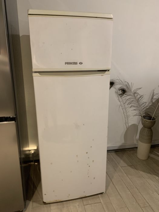 Frigorifico princess com congelador superior