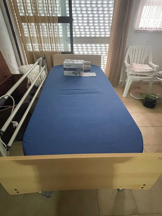 Cama de solteiro articulada