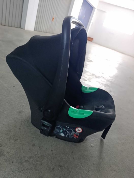 Cadeira Auto (ovo)Chicco Black s/Base
