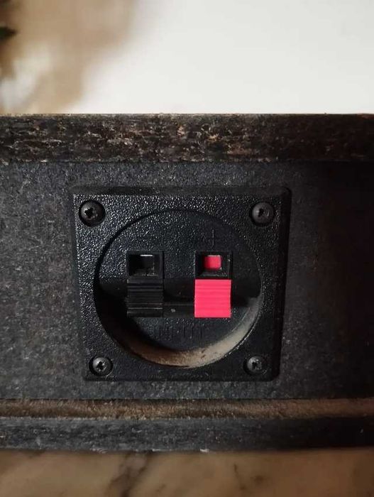 Coluna AKAI como nova