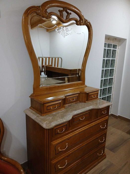 Conjunto de móveis de quarto