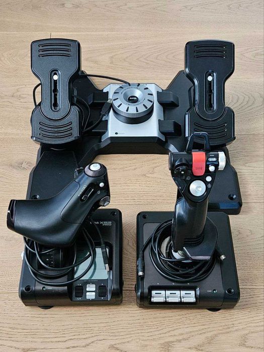 Saitek X52 Pro Flight System та Saitek Rudder Pedals: 4 400 грн ...
