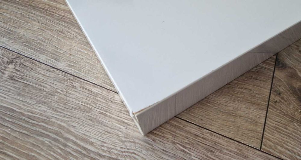 półka ścienna Ikea Lack 60cm x 26cm biała połysk