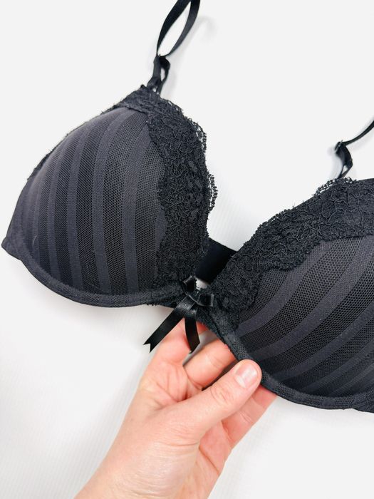 Biustonosz push-up 70D czarny