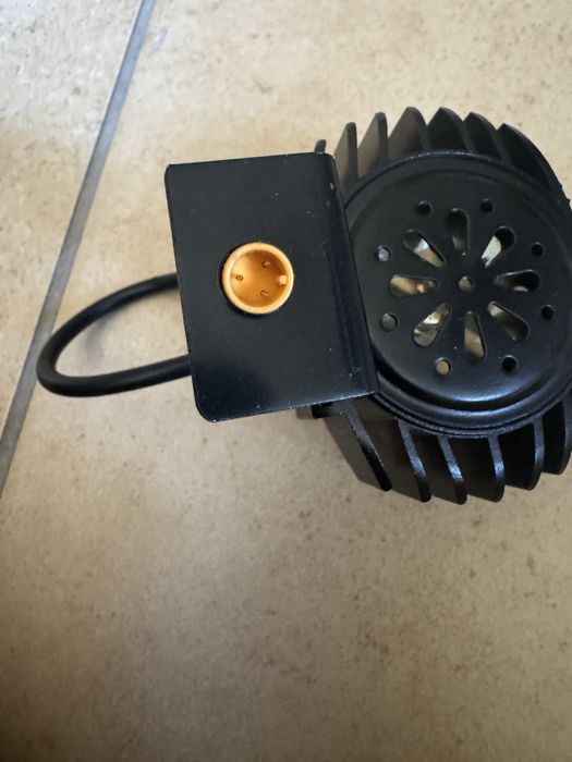 Lampka na hulajnoge