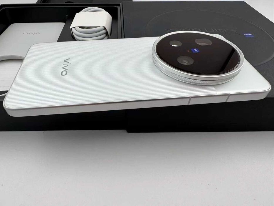 VIVO X200 ULTRA 512GB (В Україні)