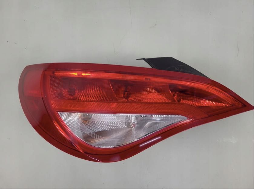 lampa lewy tył lewa tylna MERCEDES CLA C117 W117