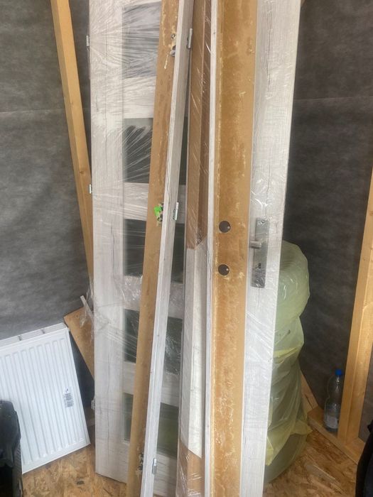 Sprzedam drzwi wewnętrzne 74 cm