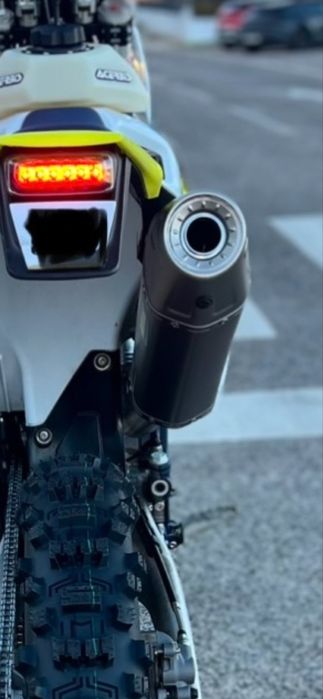 Akrapovic Completo Husqvarna