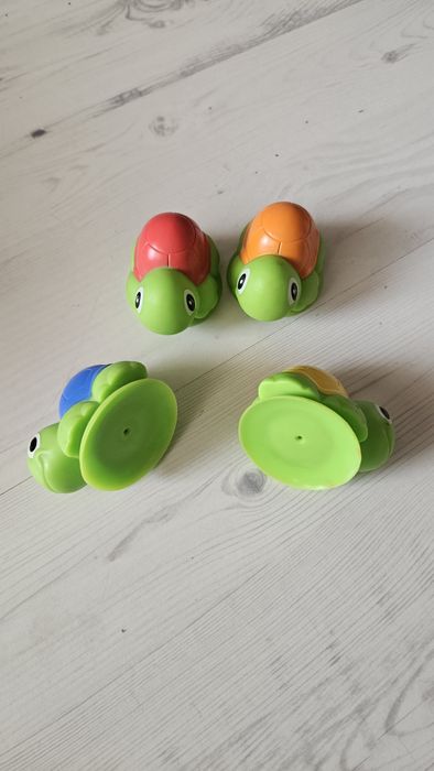 Zabawki do wanny Fisher Price.
