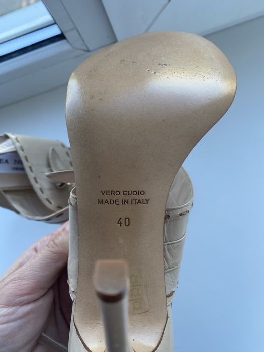 Жіночі босоніжки