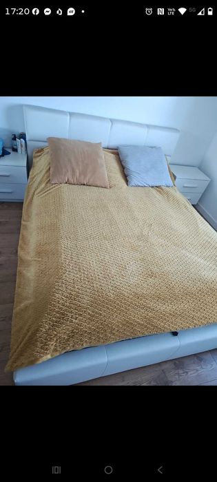 Narzuta na łózko plus poduszki