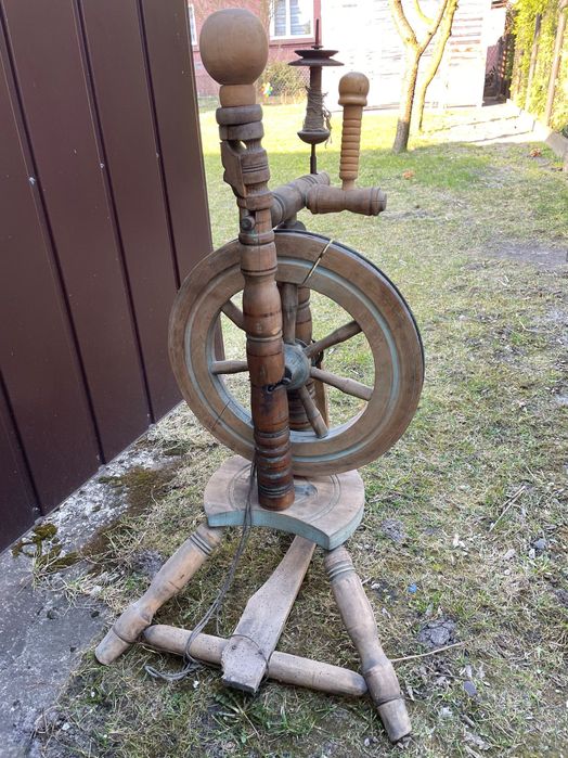 Kołowrotek do przędzenia