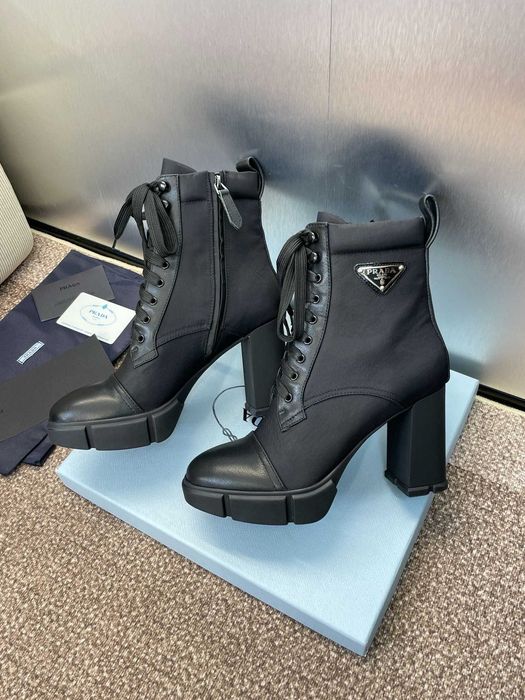 Prada damskie botki na obcasie