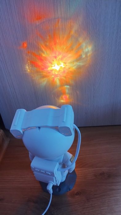 Projektor gwiazd robot