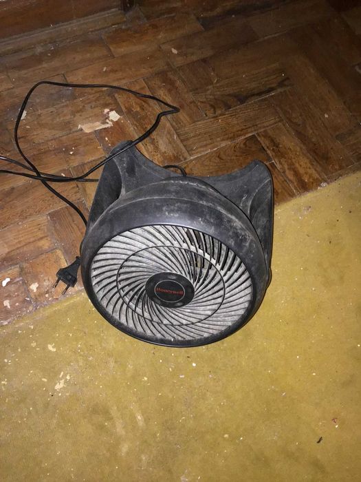 ventoinha preta forte