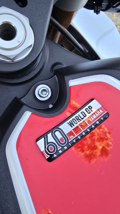 Yamaha YZF-R1 60 Aniversario Akrapovic