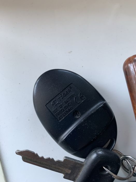 Брелок сигналізаціі автомобіля