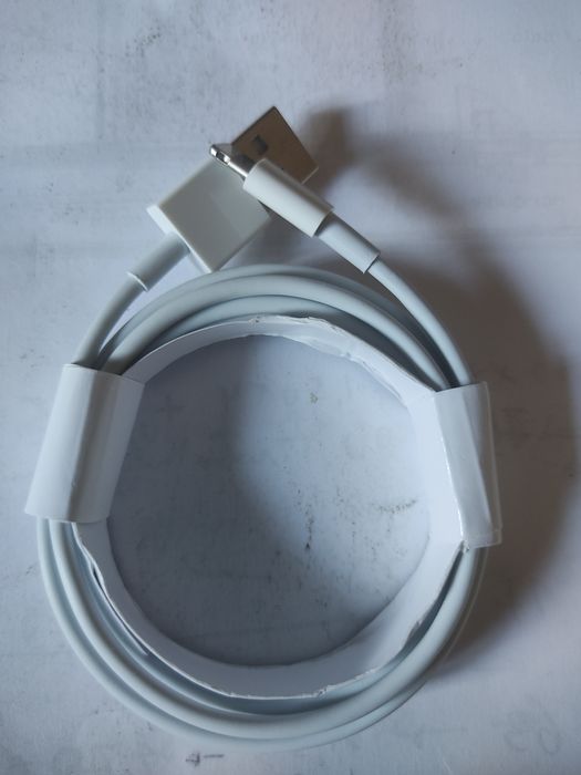 Cabo para iPhone novo